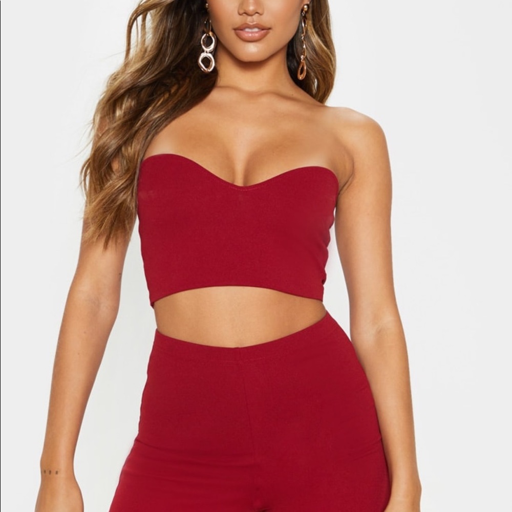 PrettyLittleThing Sweetheart bandeau crop top